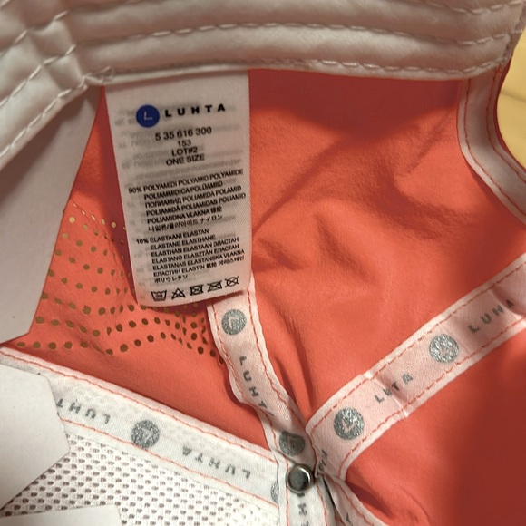 Luhta women’s cap - Picture 6 of 6